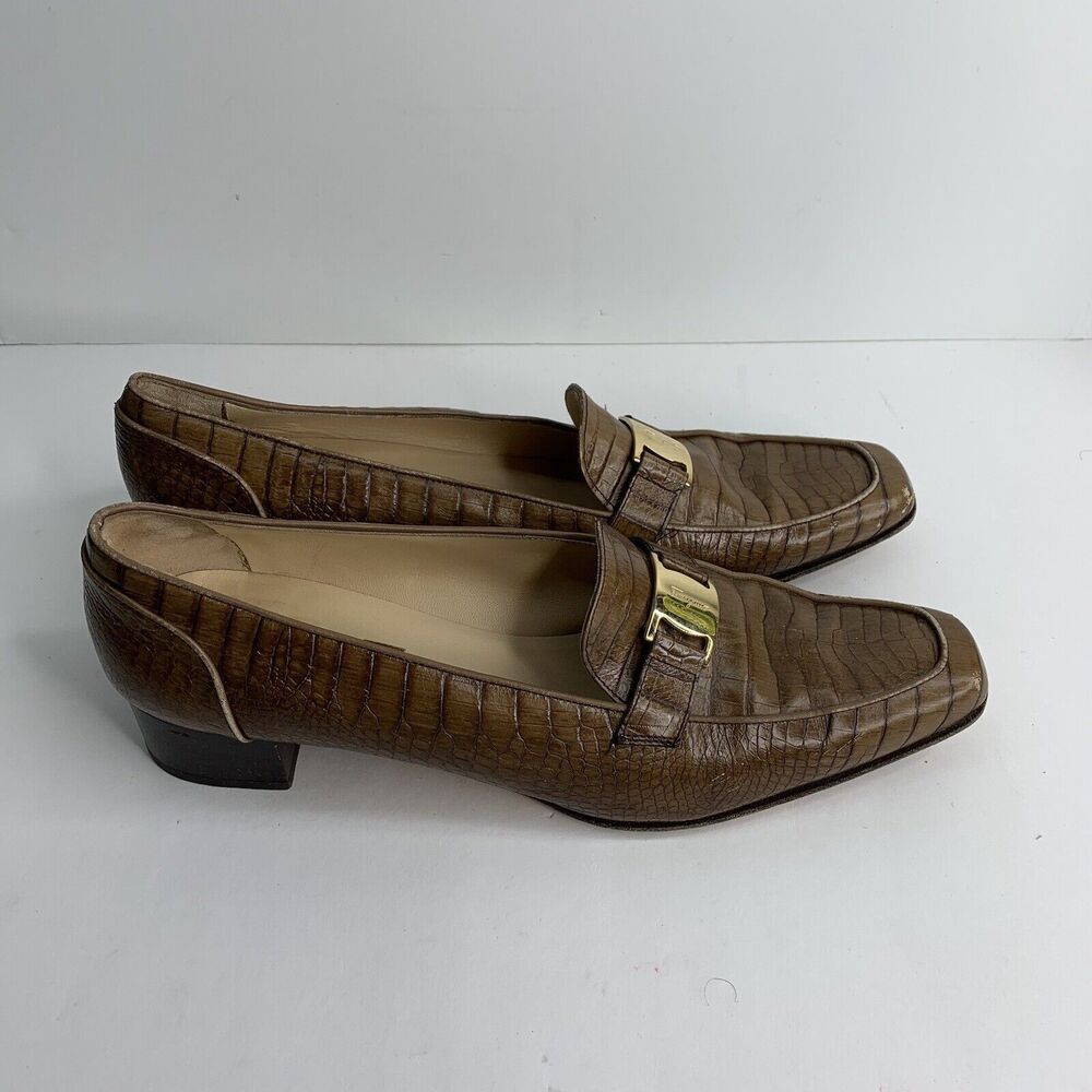 Salvatore Ferragamo Shoe Size 11 4 A‎ Brown & Gold Pumps